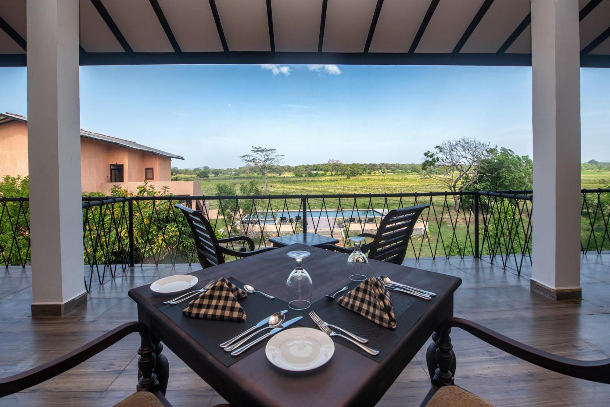 Ceylon Breeze Hotel Sigiriya