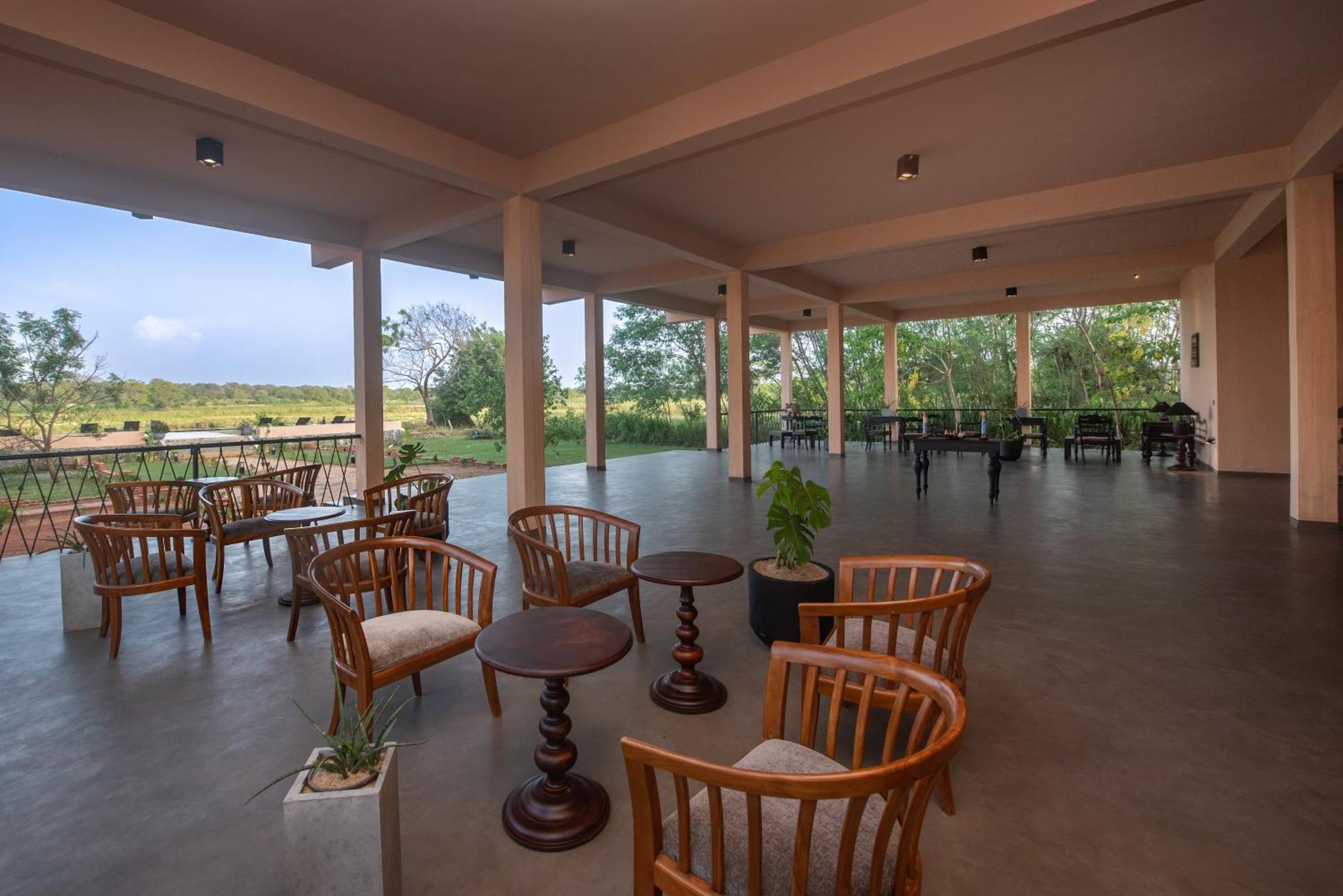 Ceylon Breeze Hotel Sigiriya